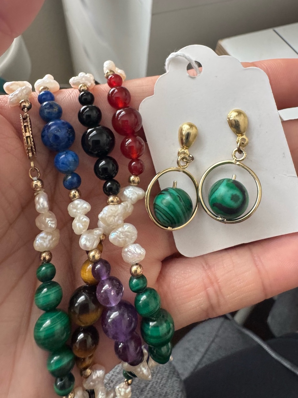 Gemstone & Pearl one strand 36” Necklace
Amethyst, Lapis, Onyx…Free esrrings